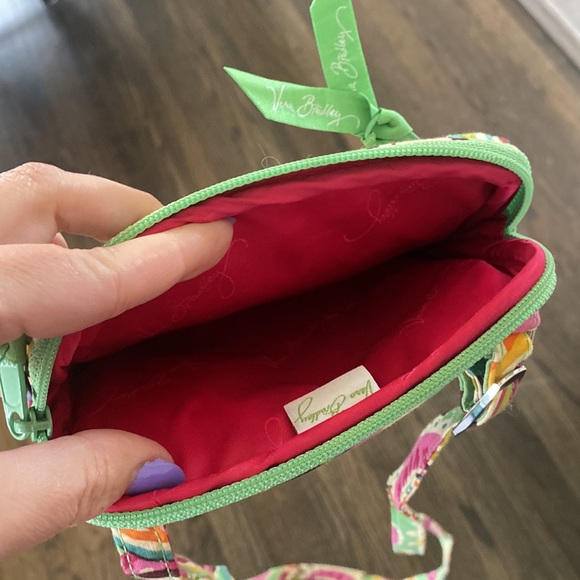 Vera Bradley Mint Paisley Pink Crossbody Purse EUC - Picture 5 of 6